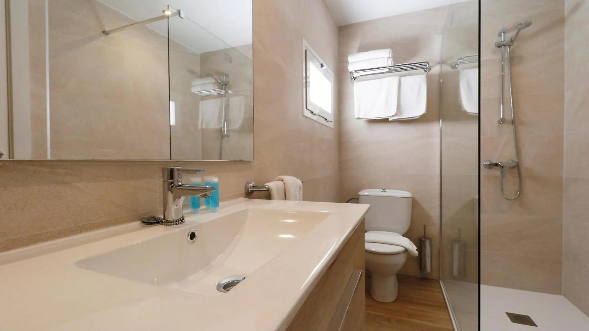 Naika Studios & Apartments Palmanova